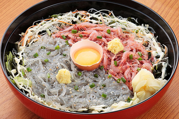 生しらす桜えびの醤油漬け丼